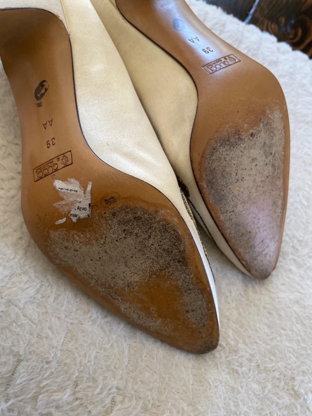 Gucci Vintage RARE Beige Embellished Pointed-Toe Satin Heels - Picture 13 of 16